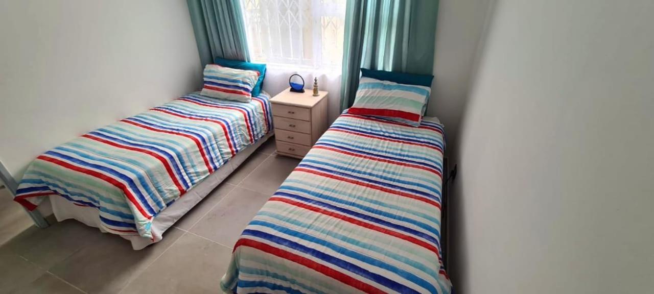 Blue Largo 33 * Westbrook